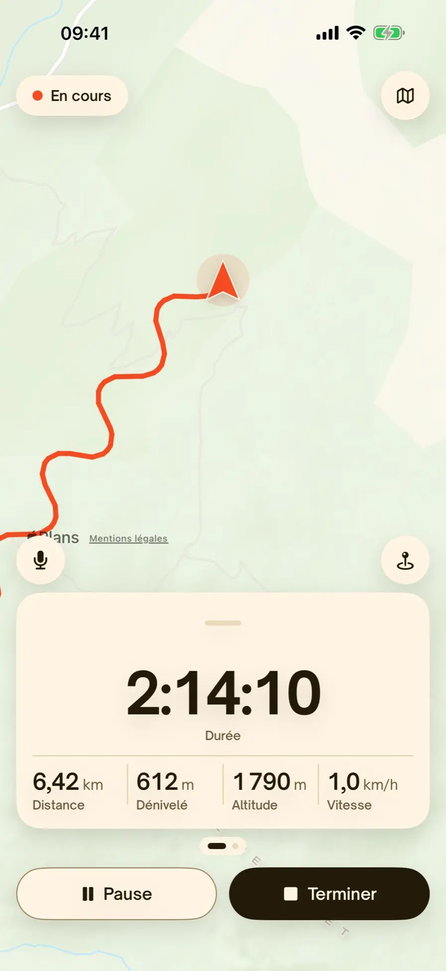 Une sortie en cours d'enregistrement : durée, distance, dénivelé, altitude et vitesse